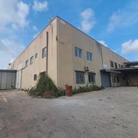 Targia:capannone di mq 570 con area circostante
