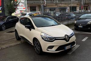 RENAULT Clio 1.2 75 CV