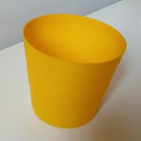 vaso plastica giallo