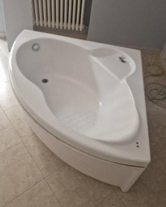 Vasca da bagno angolare