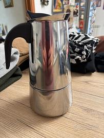 Caffettiera in acciaio anche per induzione