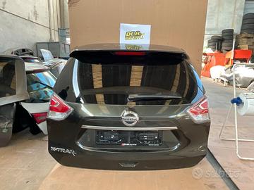portellone posteriore nissan xtrail 2018