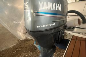 Motore fuoribordo Yamaha 115 Four stroke