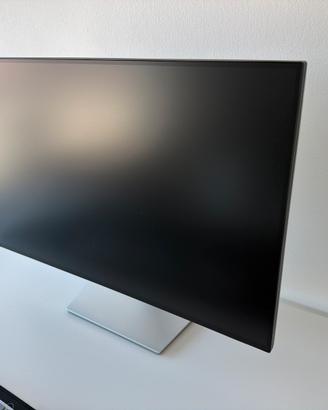 Dell monitor 24” 2421u