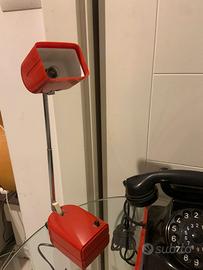 lampada pieghevole anni '70 ZOT Targetti rossa
