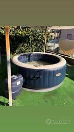 Jacuzzi intex buonissime condizioni