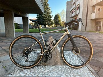Bici Gravel Cannondale Topstone