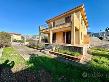 Porzione di bifamiliare in via Magellano