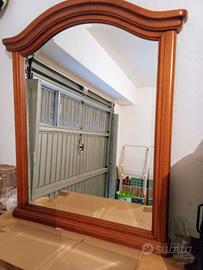 Specchio con cornice in legno