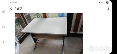 Scrivania struttura in metallo un ripiano Cm 100 X