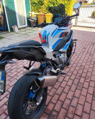 moto bmw M 1000 XR