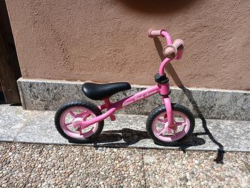 Monopattino, bicicletta senza pedali e seggiolone
