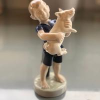 ROYAL COPENAHGEN – August Boy with Pig #4530