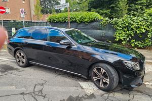 Mercedes Benz classe E full optional pelle nera