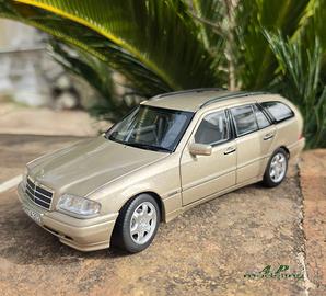 modellino auto scala 1/18 mercedes benz classe C
