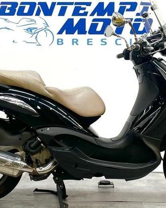 Piaggio Beverly 500