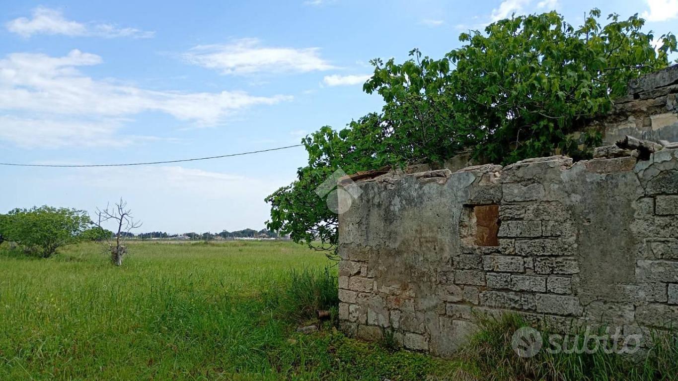 TER. AGRICOLO A BRINDISI - Vista 4