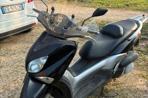 Yamaha xcity 250