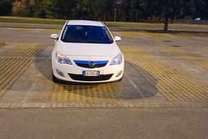 astra j 1.4 turbo benzina