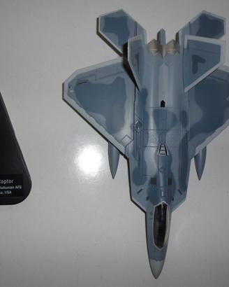 Aerei e Elicotteri da combattimento. - Italeri