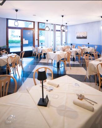 Ristorante con terrazza vista mare