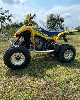 Suzuki LTZ 400 team Valenti