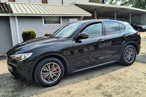 Alfa Romeo Stelvio 2.2 Turbodiesel 190 CV AT8 RWD 