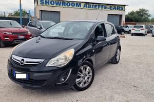 Opel Corsa 1.2 Benz 2013 Crono casa madre