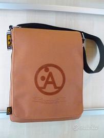 Postina a tracolla A-STYLE