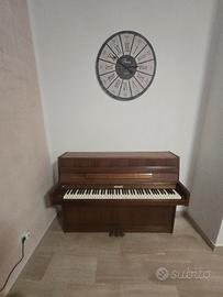 Pianoforte verticale 