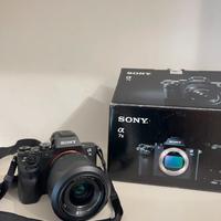 Sony Alpha 7 II + Obiettivo 28 - 70 mm + Flash