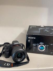 Sony Alpha 7 II + Obiettivo 28 - 70 mm + Flash