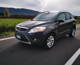 FORD KUGA 2,0 TDCI 4X4-EURO 5-TITANIUM