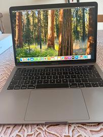 MacBook Pro 13 pollici 2019 con touch bar