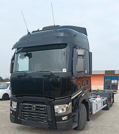 Trattore stradale RENAULT CON PEDANA RETRATTILE