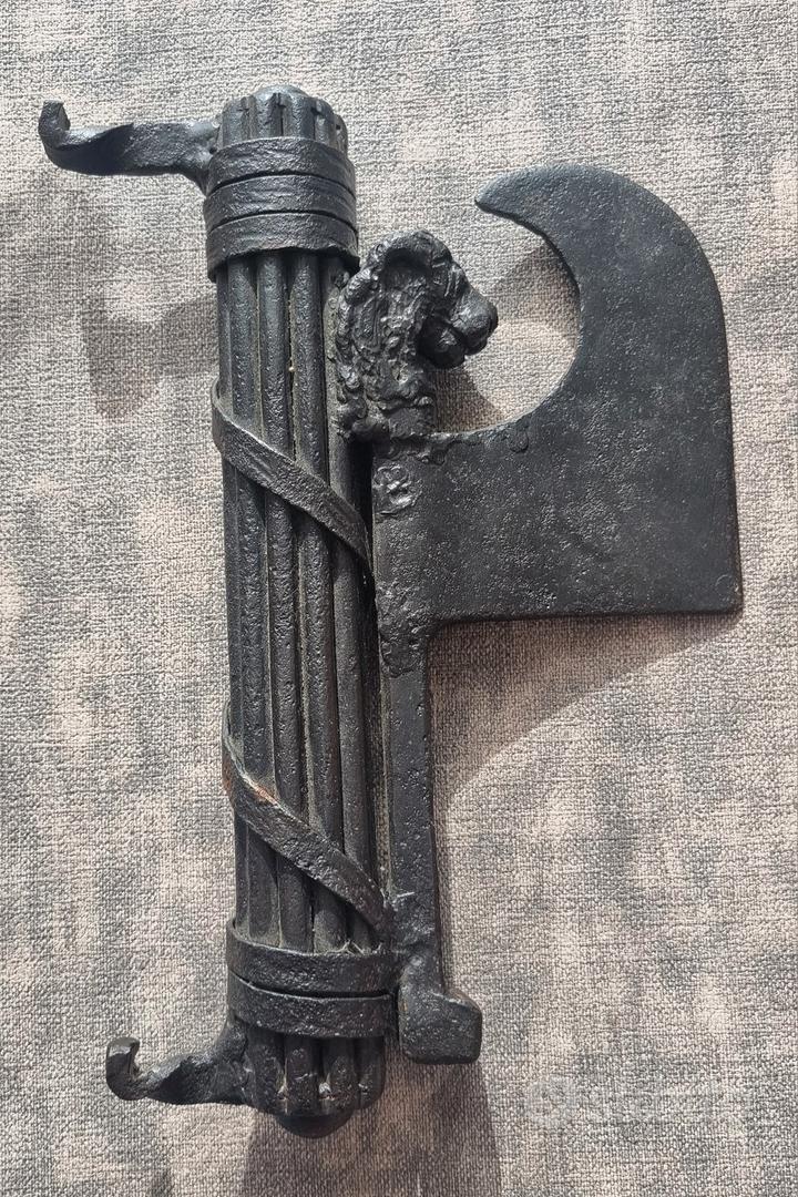 Fascio Littorio Scultura Fregio d'epoca - Collezionismo In vendita a Milano