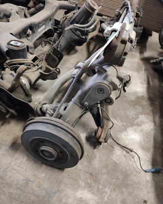 Ponte posteriore PEUGEOT 206 1398cc HDI del 2004