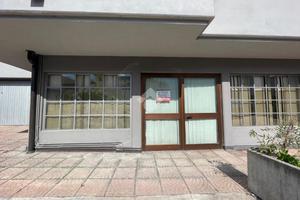 MAGAZZINO A DARFO BOARIO TERME