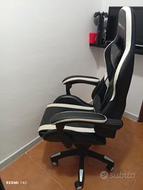 SEDIA GAMING MOMO DESIGN 