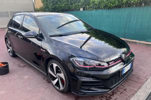 Volkswagen Golf 7.5 GTI DSG