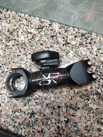 Attacco pipa manubrio carbonio