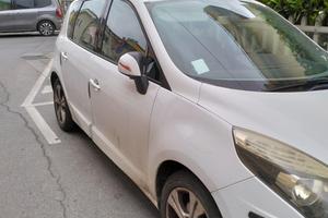 Renault scenic 2010