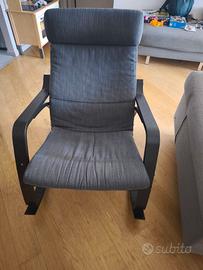 POÄNG Sedia a dondolo, marrone-nero/Hillared blu s