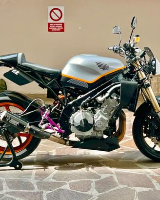 Honda cbr 600 f2 cafe race special