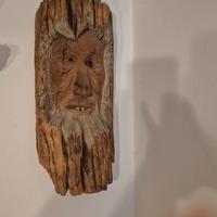 maschere in legno di cirmolo