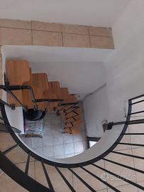 Scale di legno interno