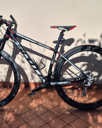Scott Scale 950 taglia M accessoriata e casco Giro