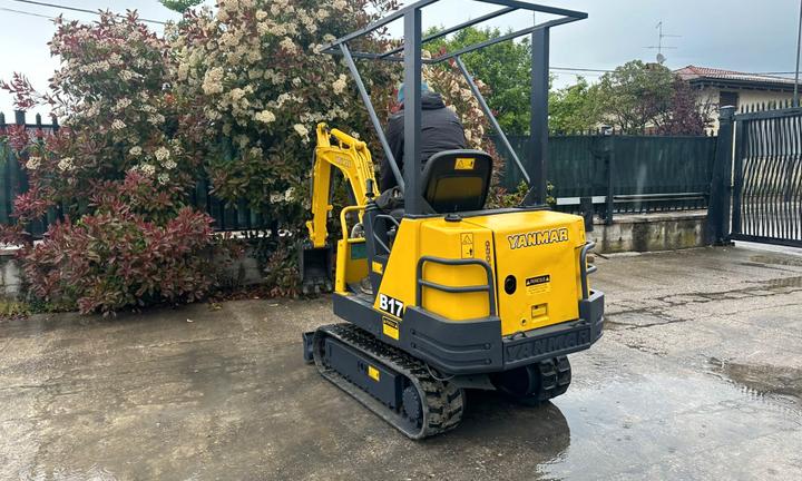 E184 Mini escavatore Yanmar B17