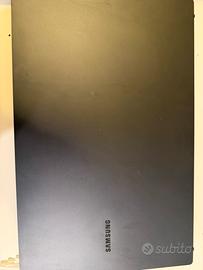 Samsung Galaxy book 3 15.6"  RAM: 8GB SSD: 512GB