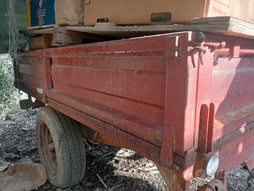 Carrello per trattore